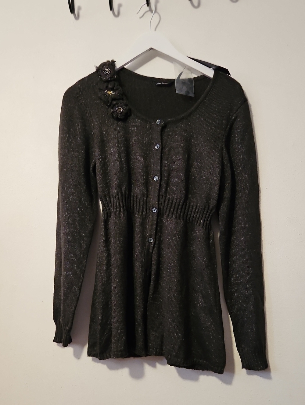 Daisy Fuentes Black Long Sleeve Knit Cardigan Tunic with Floral Brooch